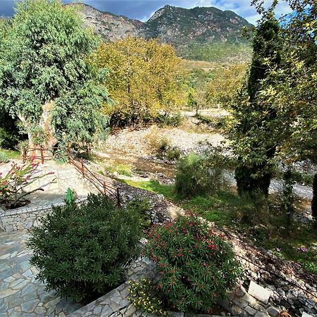 Willa Steinturm Mit Dach-Terrasse Zwischen Fluss, Meer Und Gebirge- Spiti Pirgos Paralia Sergoulas Zewnętrze zdjęcie