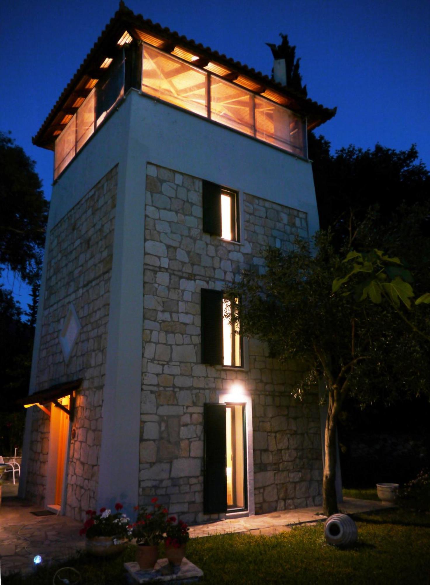 Willa Steinturm Mit Dach-Terrasse Zwischen Fluss, Meer Und Gebirge- Spiti Pirgos Paralia Sergoulas Zewnętrze zdjęcie